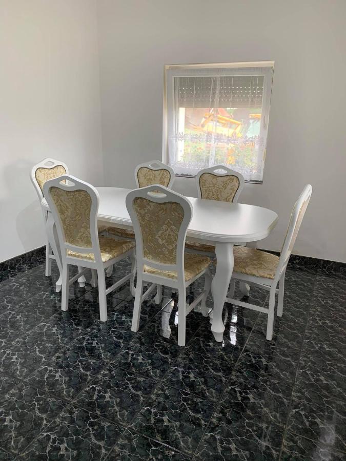 Magic Vendeghaz Apartment Abadszalok Ngoại thất bức ảnh
