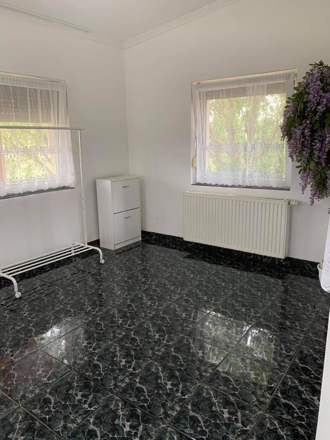 Magic Vendeghaz Apartment Abadszalok Ngoại thất bức ảnh